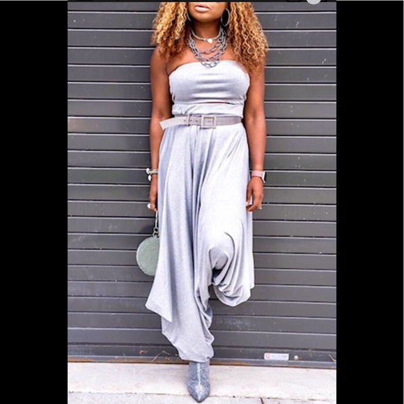 Asymmetrical Short Sleeve Crop Top & Harlam Pants Outfit - Picture 2 of 7